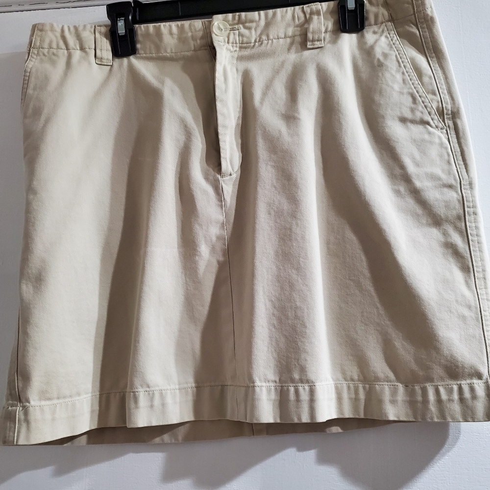 Short skirt